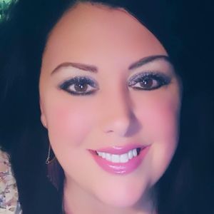 Meet your Posher, Chrissy